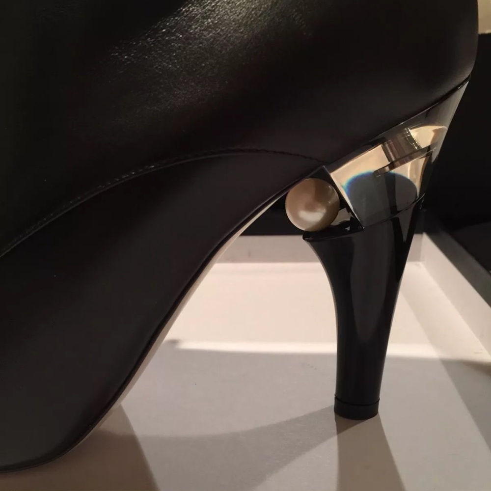 Chanel laceup booties leather pearl-heel black 39 - Picture 5 of 10